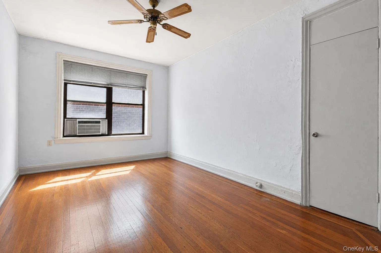 880 West 181st Street, New York, NY, 2 Rooms Rooms,1 BathroomBathrooms,Residential,For Rent,West 181st,0,1015410 880 West 181st Street, New York, NY, 2 Rooms Rooms,1 BathroomBathrooms,Residential,For Rent,West 181st,0,1015410