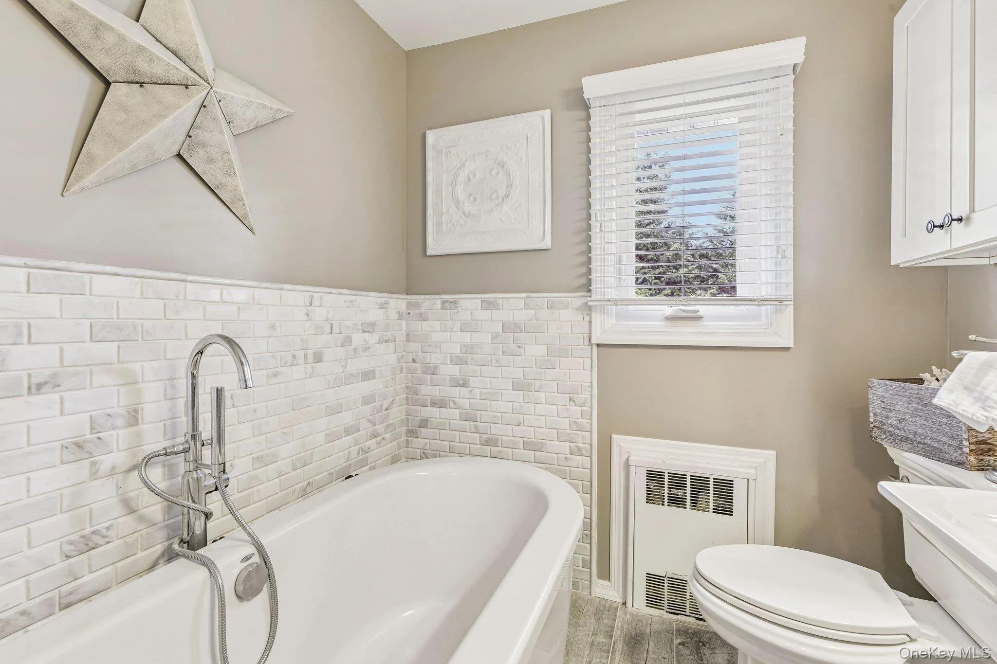 75 Hale Road, Babylon, NY, 3 Bedrooms Bedrooms, 5 Rooms Rooms,3 BathroomsBathrooms,Residential,For Rent,Hale,0,1015412 75 Hale Road, Babylon, NY, 3 Bedrooms Bedrooms, 5 Rooms Rooms,3 BathroomsBathrooms,Residential,For Rent,Hale,0,1015412