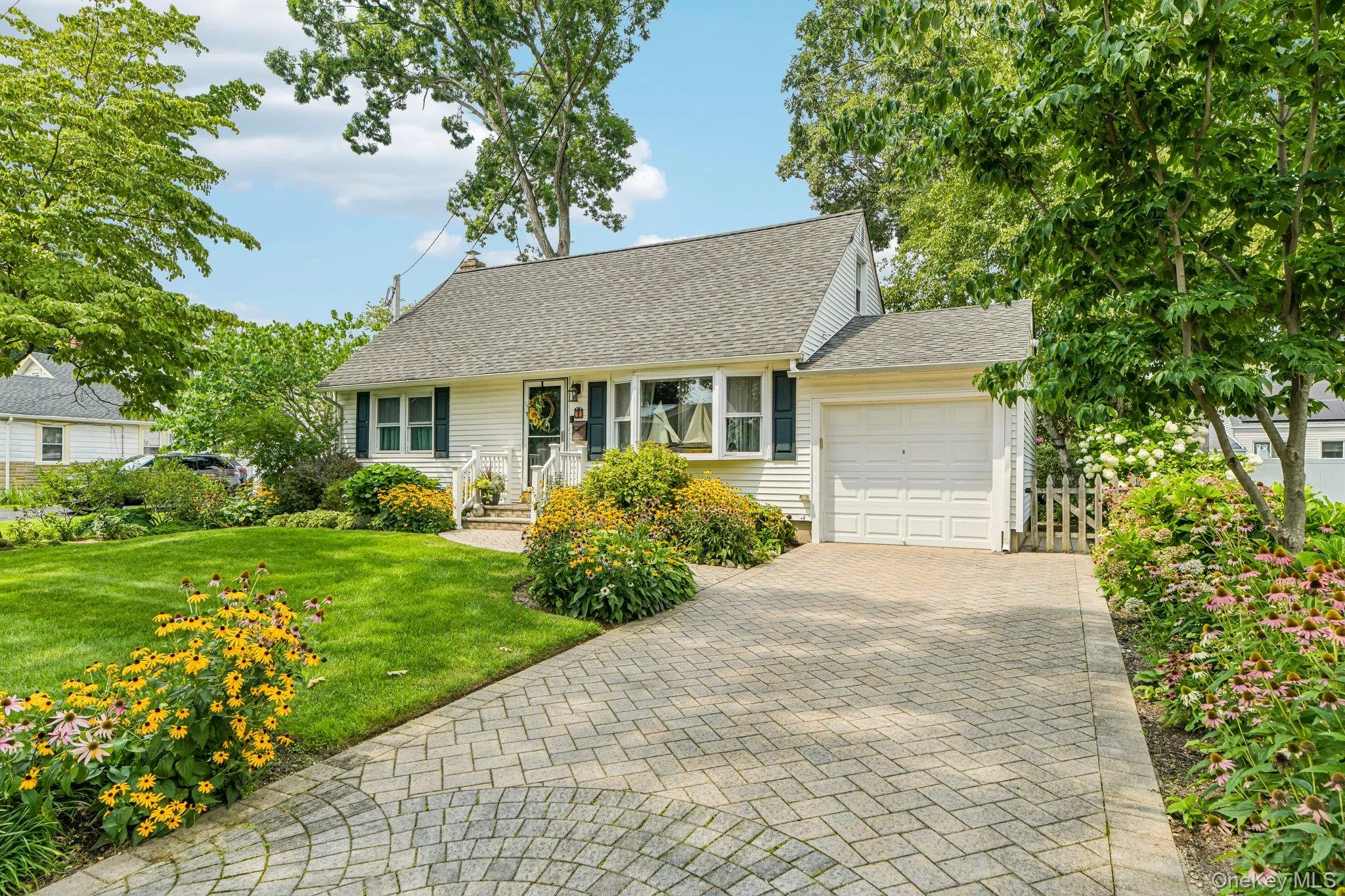 75 Hale Road, Babylon, NY, 3 Bedrooms Bedrooms, 5 Rooms Rooms,3 BathroomsBathrooms,Residential,For Rent,Hale,0,1015412 75 Hale Road, Babylon, NY, 3 Bedrooms Bedrooms, 5 Rooms Rooms,3 BathroomsBathrooms,Residential,For Rent,Hale,0,1015412