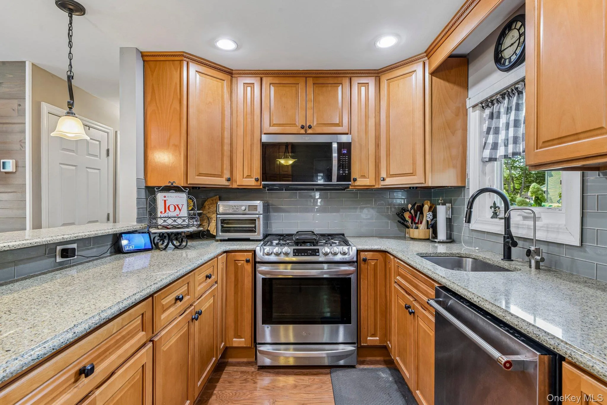 75 Hale Road, Babylon, NY, 3 Bedrooms Bedrooms, 5 Rooms Rooms,3 BathroomsBathrooms,Residential,For Rent,Hale,0,1015412 75 Hale Road, Babylon, NY, 3 Bedrooms Bedrooms, 5 Rooms Rooms,3 BathroomsBathrooms,Residential,For Rent,Hale,0,1015412