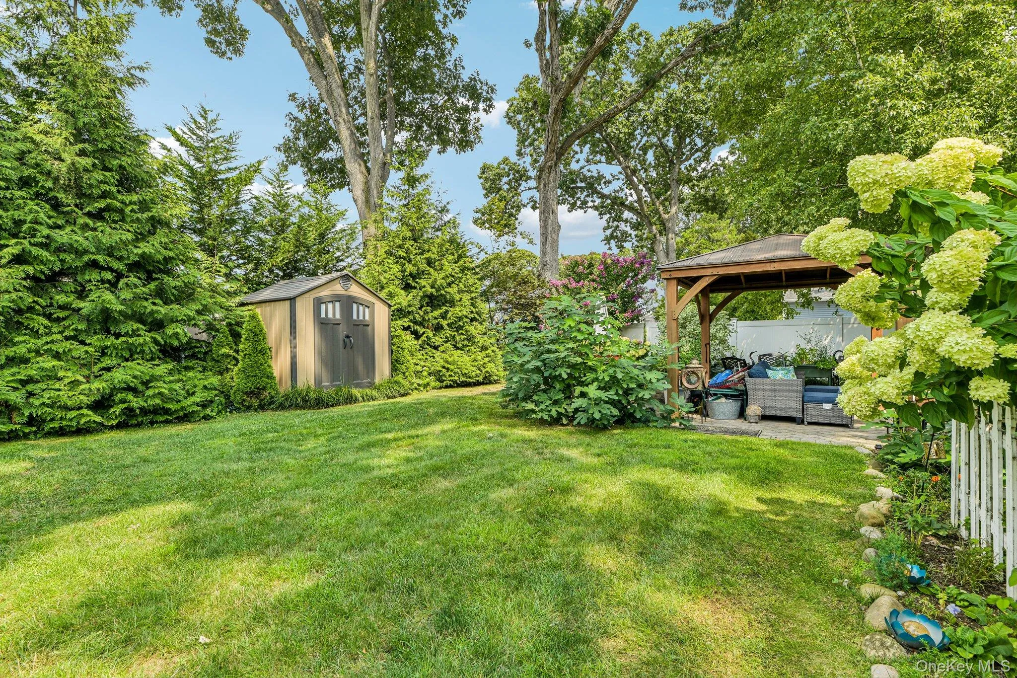 75 Hale Road, Babylon, NY, 3 Bedrooms Bedrooms, 5 Rooms Rooms,3 BathroomsBathrooms,Residential,For Rent,Hale,0,1015412 75 Hale Road, Babylon, NY, 3 Bedrooms Bedrooms, 5 Rooms Rooms,3 BathroomsBathrooms,Residential,For Rent,Hale,0,1015412