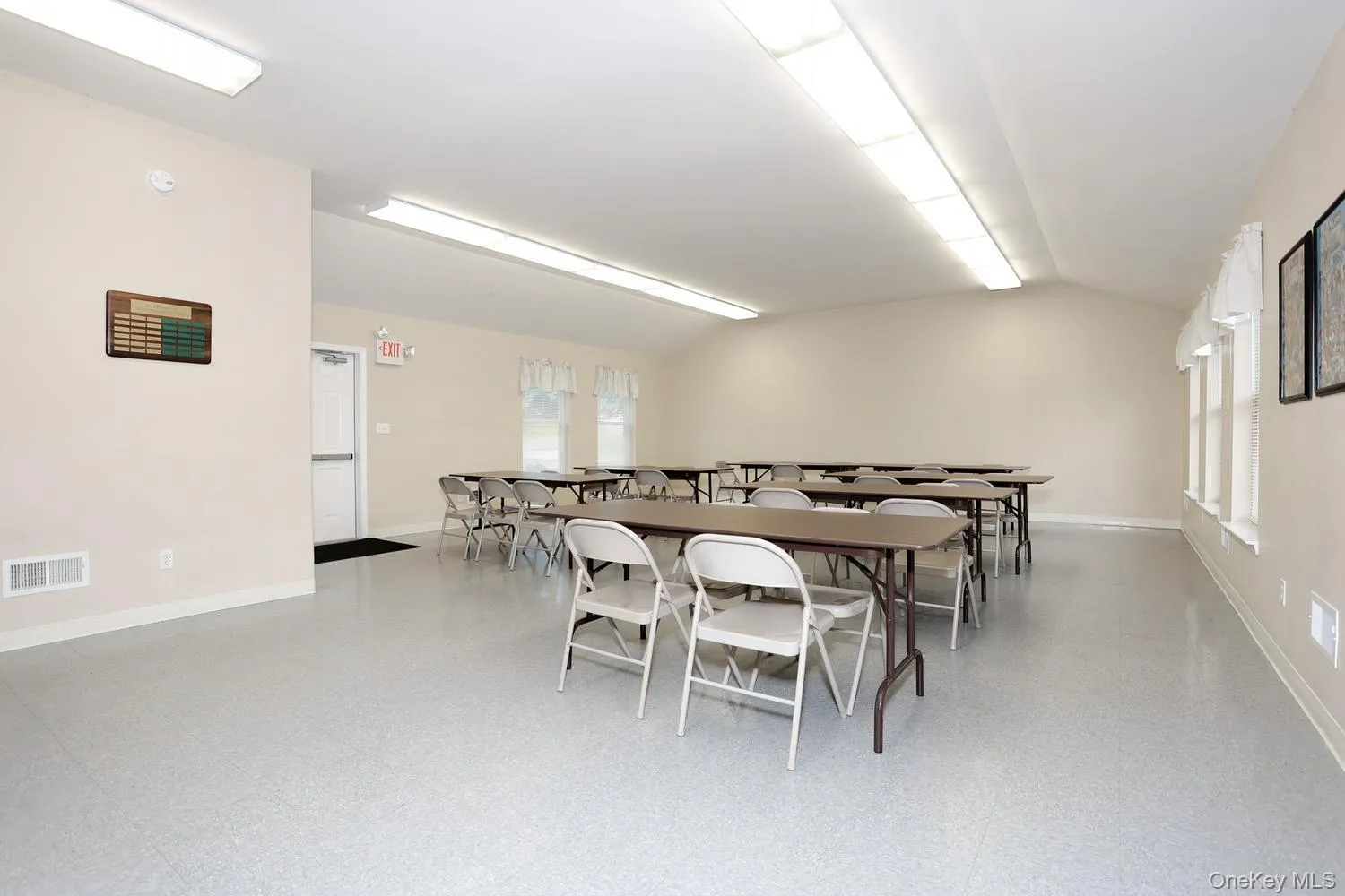 99 Boniface Drive, Crawford, NY, 1 Bedroom Bedrooms, 5 Rooms Rooms,1 BathroomBathrooms,Residential,For Rent,Boniface,0,KEY1015417 99 Boniface Drive, Crawford, NY, 1 Bedroom Bedrooms, 5 Rooms Rooms,1 BathroomBathrooms,Residential,For Rent,Boniface,0,KEY1015417