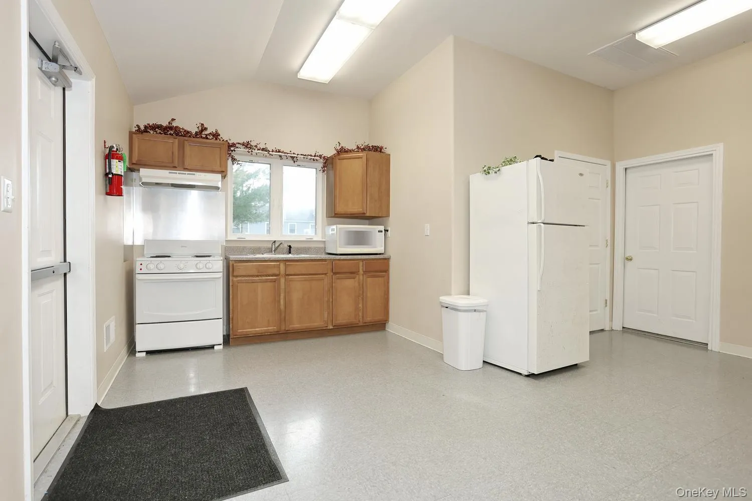 99 Boniface Drive, Crawford, NY, 1 Bedroom Bedrooms, 5 Rooms Rooms,1 BathroomBathrooms,Residential,For Rent,Boniface,0,KEY1015417 99 Boniface Drive, Crawford, NY, 1 Bedroom Bedrooms, 5 Rooms Rooms,1 BathroomBathrooms,Residential,For Rent,Boniface,0,KEY1015417
