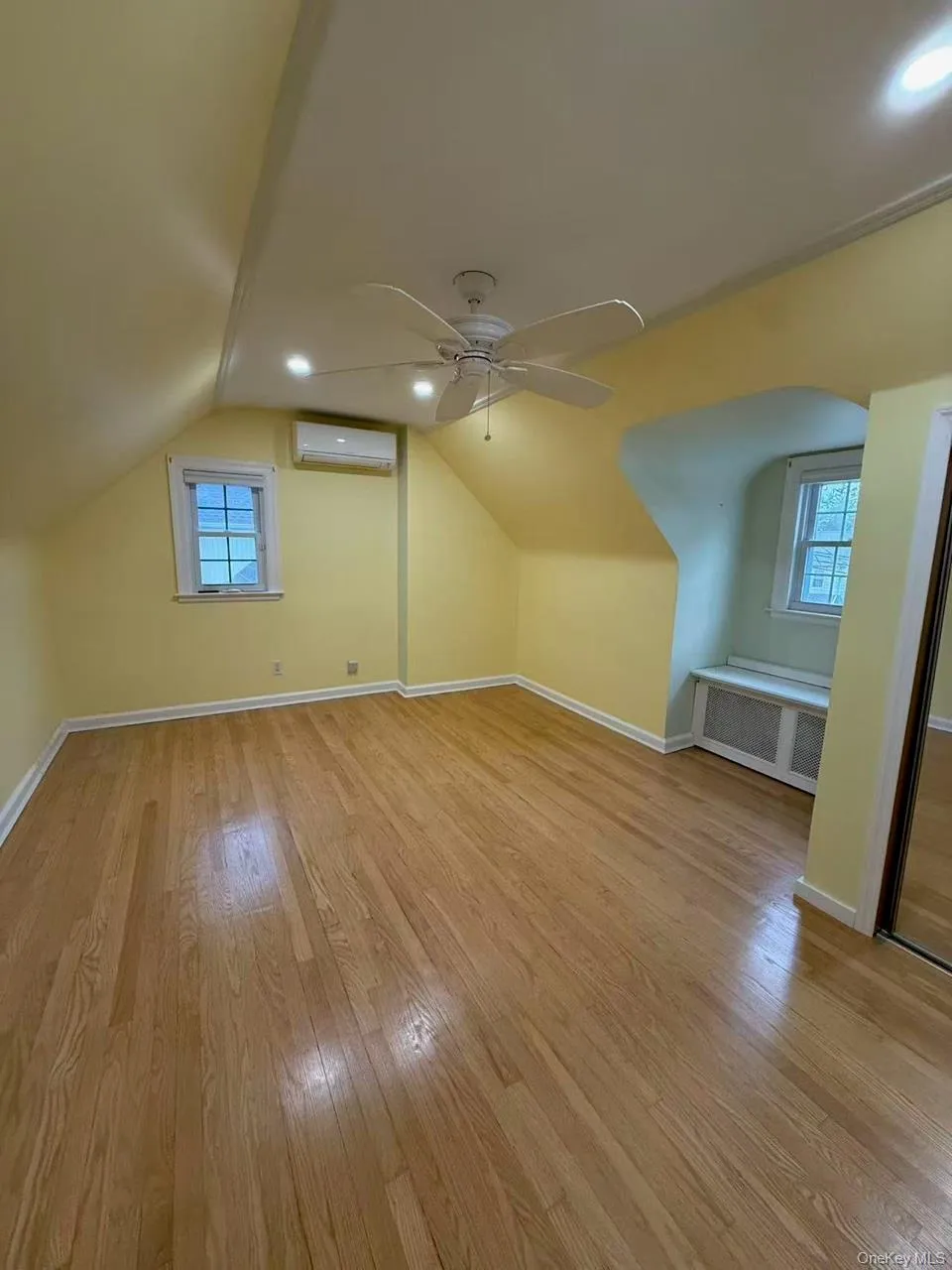 60 Highland Place, North Hempstead, NY, 5 Bedrooms Bedrooms, 8 Rooms Rooms,3 BathroomsBathrooms,Residential Lease,For Rent,Highland,0,1015420 60 Highland Place, North Hempstead, NY, 5 Bedrooms Bedrooms, 8 Rooms Rooms,3 BathroomsBathrooms,Residential Lease,For Rent,Highland,0,1015420