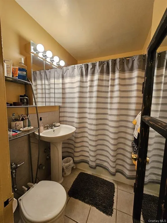 2750 Johnson Avenue, New York, NY, 2 Rooms Rooms,1 BathroomBathrooms,Residential,For Rent,Johnson,0,1015421 2750 Johnson Avenue, New York, NY, 2 Rooms Rooms,1 BathroomBathrooms,Residential,For Rent,Johnson,0,1015421