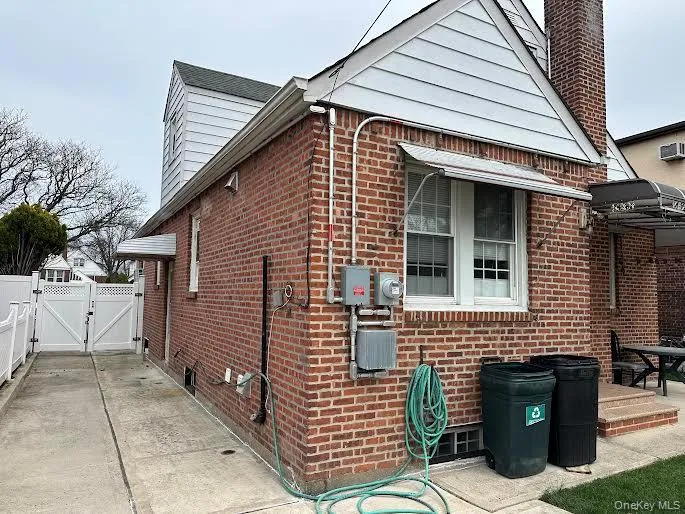 8252 257th Street, New York, NY, 4 Bedrooms Bedrooms, 8 Rooms Rooms,2 BathroomsBathrooms,Residential Lease,For Rent,257th,0,1015425 8252 257th Street, New York, NY, 4 Bedrooms Bedrooms, 8 Rooms Rooms,2 BathroomsBathrooms,Residential Lease,For Rent,257th,0,1015425