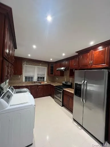 8252 257th Street, New York, NY, 4 Bedrooms Bedrooms, 8 Rooms Rooms,2 BathroomsBathrooms,Residential Lease,For Rent,257th,0,1015425 8252 257th Street, New York, NY, 4 Bedrooms Bedrooms, 8 Rooms Rooms,2 BathroomsBathrooms,Residential Lease,For Rent,257th,0,1015425