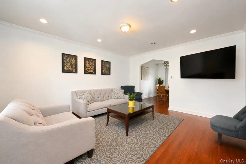 24-08 154th Street, New York, NY, 3 Bedrooms Bedrooms, 9 Rooms Rooms,2 BathroomsBathrooms,Residential,For Rent,154th,0,1015428 24-08 154th Street, New York, NY, 3 Bedrooms Bedrooms, 9 Rooms Rooms,2 BathroomsBathrooms,Residential,For Rent,154th,0,1015428