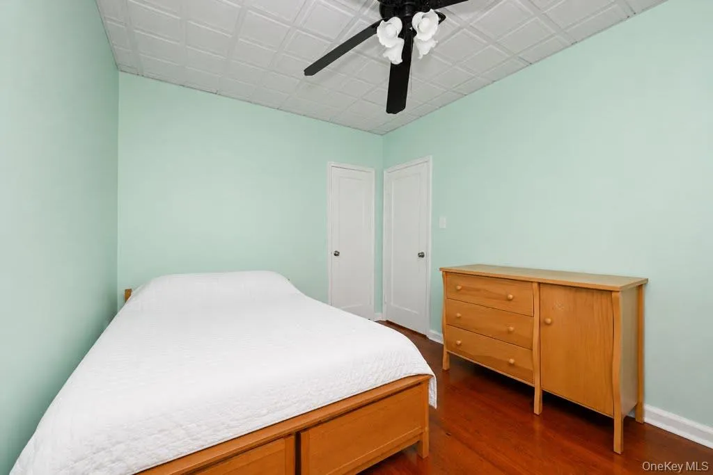 24-08 154th Street, New York, NY, 3 Bedrooms Bedrooms, 9 Rooms Rooms,2 BathroomsBathrooms,Residential,For Rent,154th,0,1015428 24-08 154th Street, New York, NY, 3 Bedrooms Bedrooms, 9 Rooms Rooms,2 BathroomsBathrooms,Residential,For Rent,154th,0,1015428