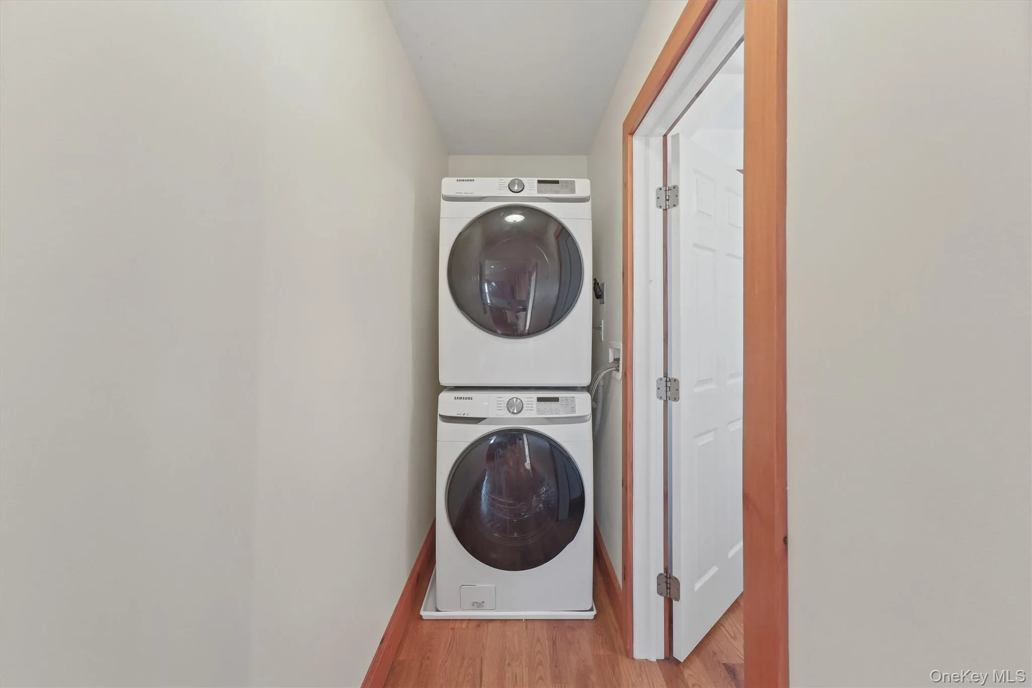 75 Albany Street, Poughkeepsie, NY, 2 Bedrooms Bedrooms, 5 Rooms Rooms,1 BathroomBathrooms,Residential Lease,For Rent,Albany,0,1015430 75 Albany Street, Poughkeepsie, NY, 2 Bedrooms Bedrooms, 5 Rooms Rooms,1 BathroomBathrooms,Residential Lease,For Rent,Albany,0,1015430