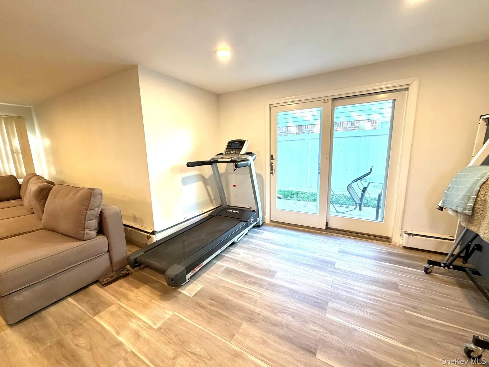 906 Park Court, Hempstead, NY, 4 Bedrooms Bedrooms, 10 Rooms Rooms,3 BathroomsBathrooms,Residential Lease,For Rent,Park,0,1015433 906 Park Court, Hempstead, NY, 4 Bedrooms Bedrooms, 10 Rooms Rooms,3 BathroomsBathrooms,Residential Lease,For Rent,Park,0,1015433