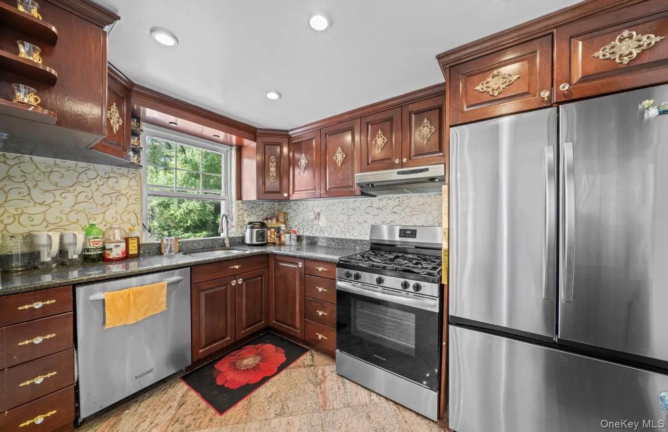 151-23 12th rd, New York, NY, 3 Bedrooms Bedrooms, 6 Rooms Rooms,1 BathroomBathrooms,Residential,For Rent,12th rd,0,1015440 151-23 12th rd, New York, NY, 3 Bedrooms Bedrooms, 6 Rooms Rooms,1 BathroomBathrooms,Residential,For Rent,12th rd,0,1015440