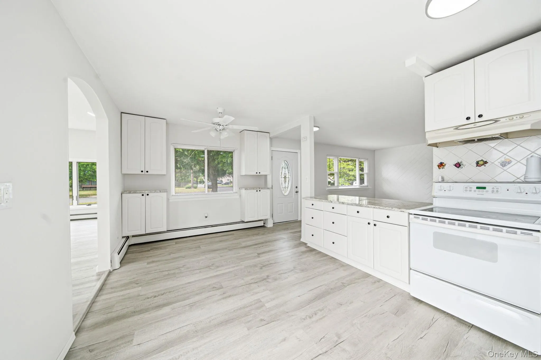 9 Carson Lane, Brookhaven, NY, 3 Bedrooms Bedrooms, 6 Rooms Rooms,1 BathroomBathrooms,Residential,For Rent,Carson,0,KEY1015446 9 Carson Lane, Brookhaven, NY, 3 Bedrooms Bedrooms, 6 Rooms Rooms,1 BathroomBathrooms,Residential,For Rent,Carson,0,KEY1015446