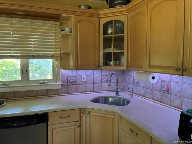 169 21st Street, Huntington, NY, 4 Bedrooms Bedrooms, 7 Rooms Rooms,2 BathroomsBathrooms,Residential,For Rent,21st,0,1015450 169 21st Street, Huntington, NY, 4 Bedrooms Bedrooms, 7 Rooms Rooms,2 BathroomsBathrooms,Residential,For Rent,21st,0,1015450