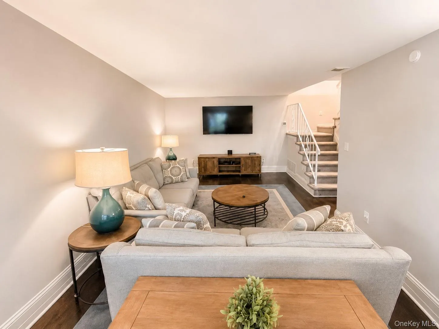 225 Skyline Drive, Brookhaven, NY, 3 Bedrooms Bedrooms, 6 Rooms Rooms,1 BathroomBathrooms,Residential,For Rent,Skyline,0,1015451 225 Skyline Drive, Brookhaven, NY, 3 Bedrooms Bedrooms, 6 Rooms Rooms,1 BathroomBathrooms,Residential,For Rent,Skyline,0,1015451