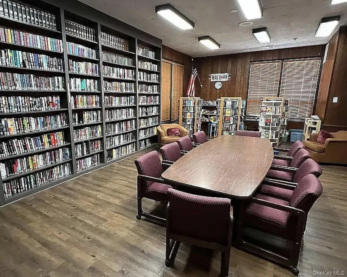 225 Skyline Drive, Brookhaven, NY, 3 Bedrooms Bedrooms, 6 Rooms Rooms,1 BathroomBathrooms,Residential,For Rent,Skyline,0,1015451 225 Skyline Drive, Brookhaven, NY, 3 Bedrooms Bedrooms, 6 Rooms Rooms,1 BathroomBathrooms,Residential,For Rent,Skyline,0,1015451