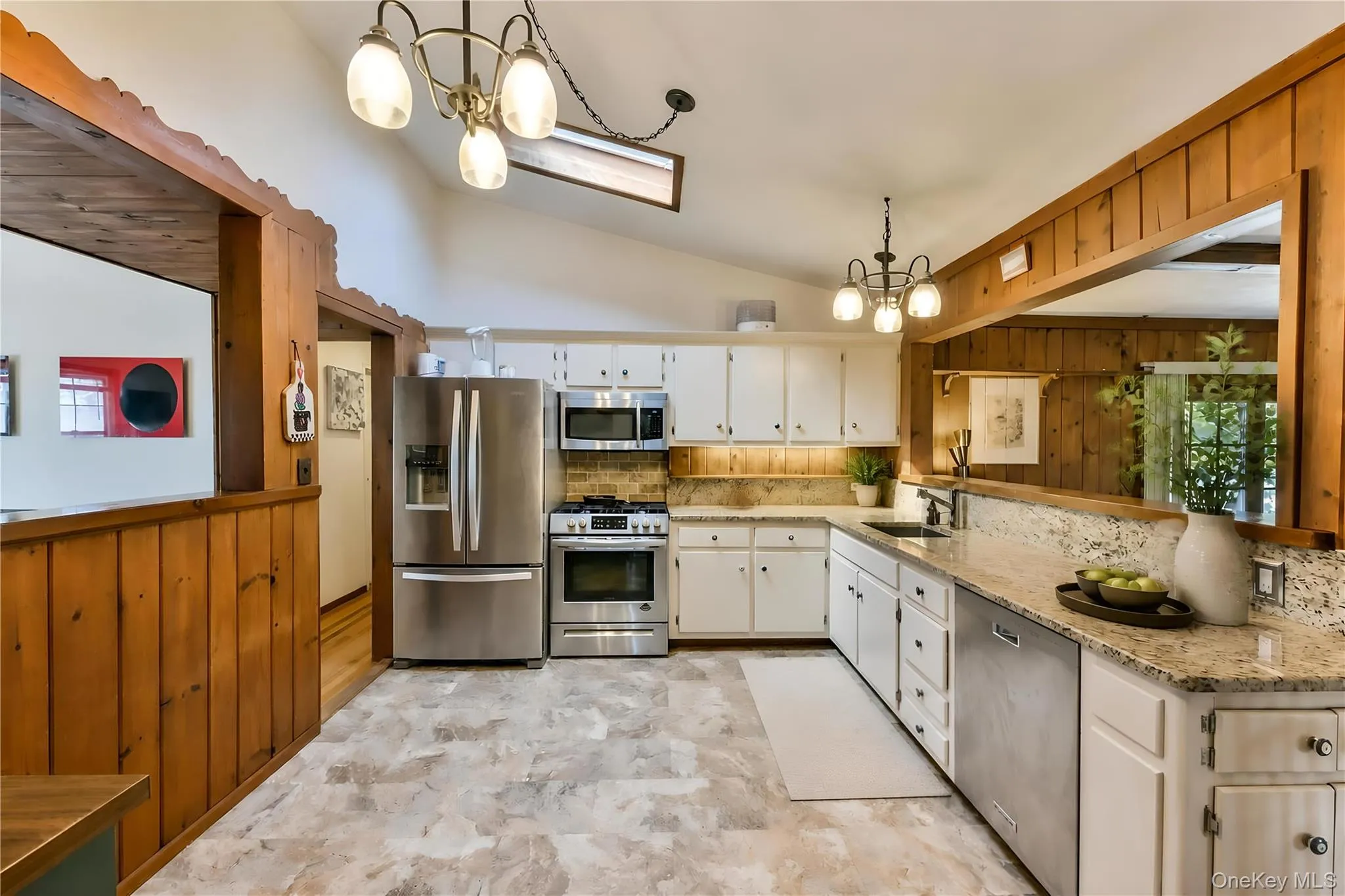 28 Dartmouth Drive, Smithtown, NY, 3 Bedrooms Bedrooms, 13 Rooms Rooms,1 BathroomBathrooms,Residential,For Rent,Dartmouth,0,1015455 28 Dartmouth Drive, Smithtown, NY, 3 Bedrooms Bedrooms, 13 Rooms Rooms,1 BathroomBathrooms,Residential,For Rent,Dartmouth,0,1015455