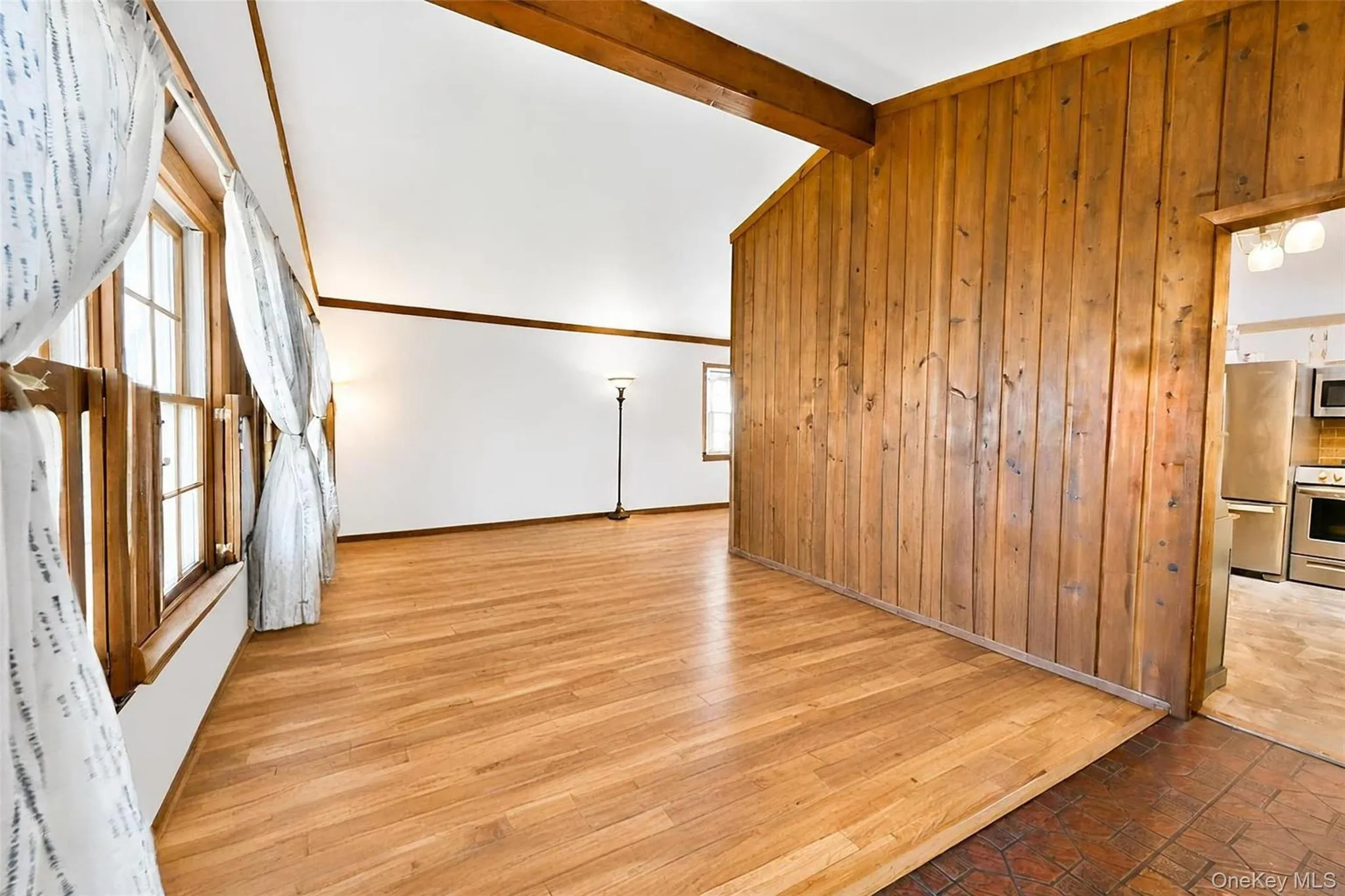 28 Dartmouth Drive, Smithtown, NY, 3 Bedrooms Bedrooms, 13 Rooms Rooms,1 BathroomBathrooms,Residential,For Rent,Dartmouth,0,KEY1015455 28 Dartmouth Drive, Smithtown, NY, 3 Bedrooms Bedrooms, 13 Rooms Rooms,1 BathroomBathrooms,Residential,For Rent,Dartmouth,0,KEY1015455