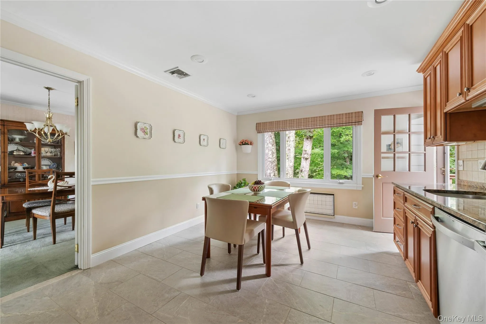 Eat-in Kitchen with Door to Deck Eat-in Kitchen with Door to Deck