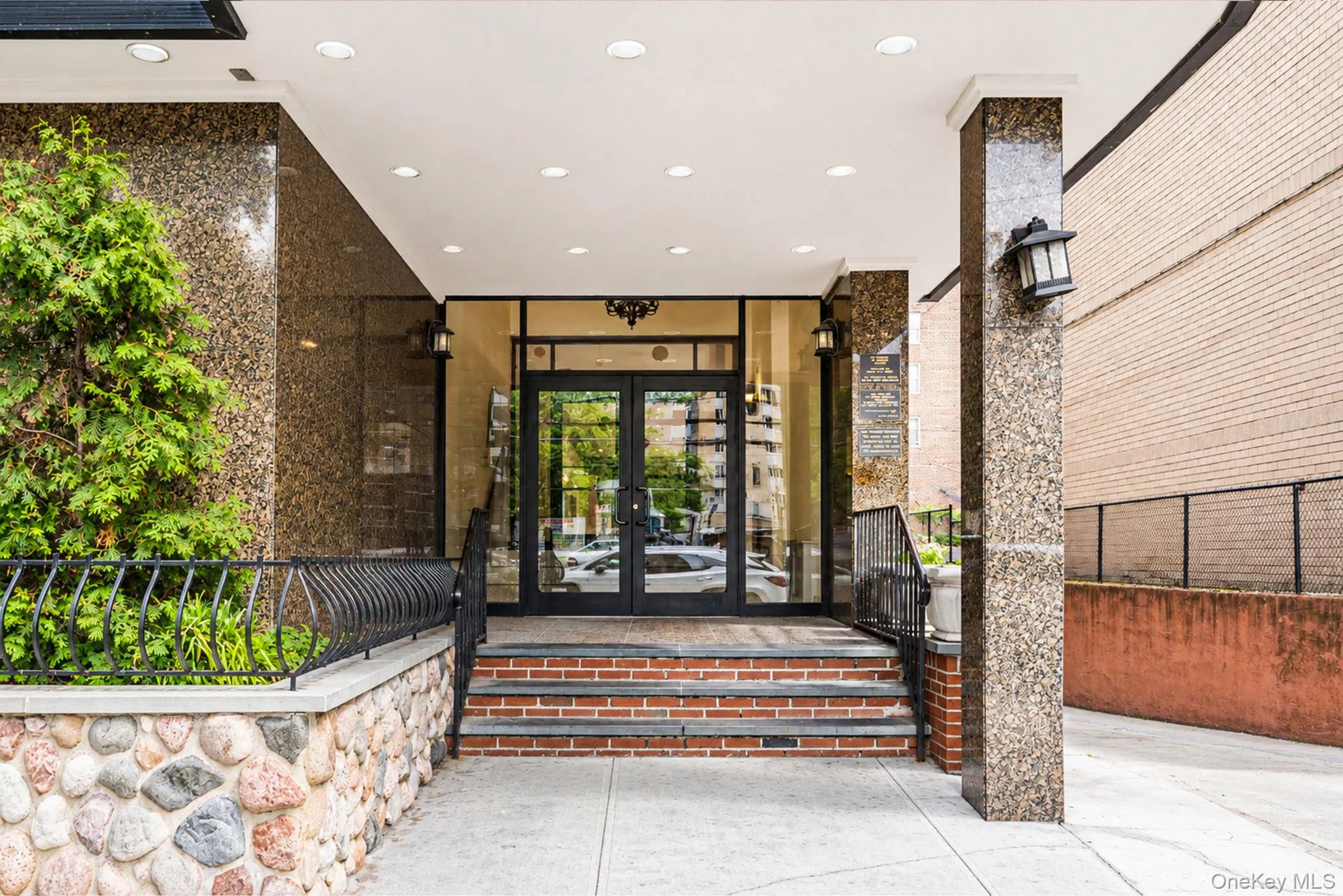134-54 Maple Avenue, New York, NY, 1 Bedroom Bedrooms, 4 Rooms Rooms,1 BathroomBathrooms,Residential,For Rent,Maple,0,1015471 134-54 Maple Avenue, New York, NY, 1 Bedroom Bedrooms, 4 Rooms Rooms,1 BathroomBathrooms,Residential,For Rent,Maple,0,1015471