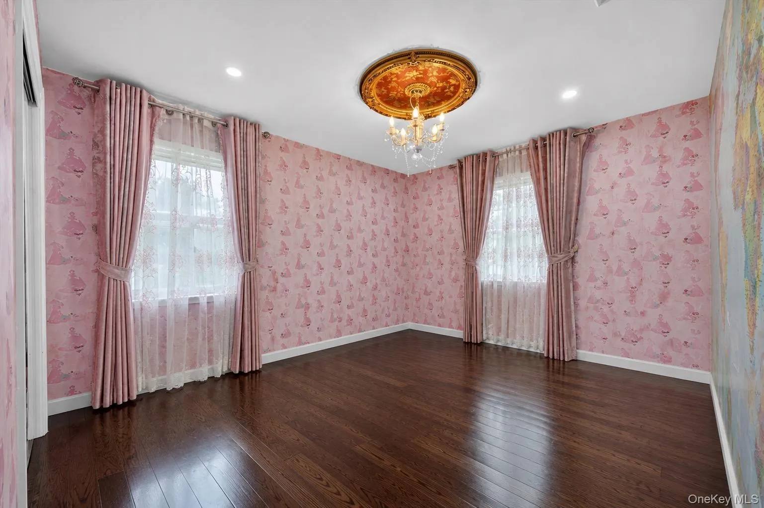 Furniture has Been Removed from Actual Photo Furniture has Been Removed from Actual Photo