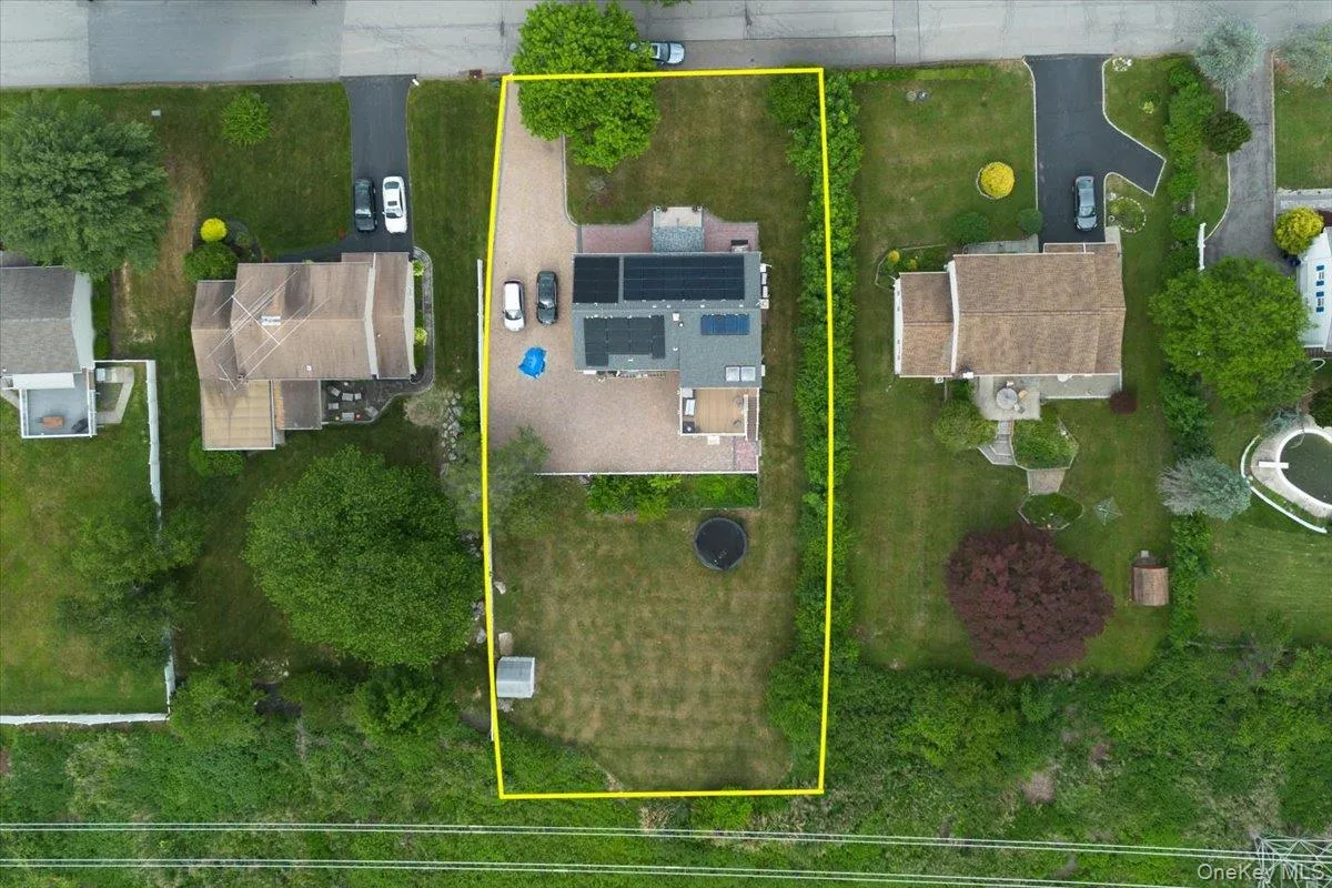 3346 Nutly Circle, Yorktown, NY, 4 Bedrooms Bedrooms, 8 Rooms Rooms,3 BathroomsBathrooms,Residential,For Rent,Nutly,0,1015482 3346 Nutly Circle, Yorktown, NY, 4 Bedrooms Bedrooms, 8 Rooms Rooms,3 BathroomsBathrooms,Residential,For Rent,Nutly,0,1015482