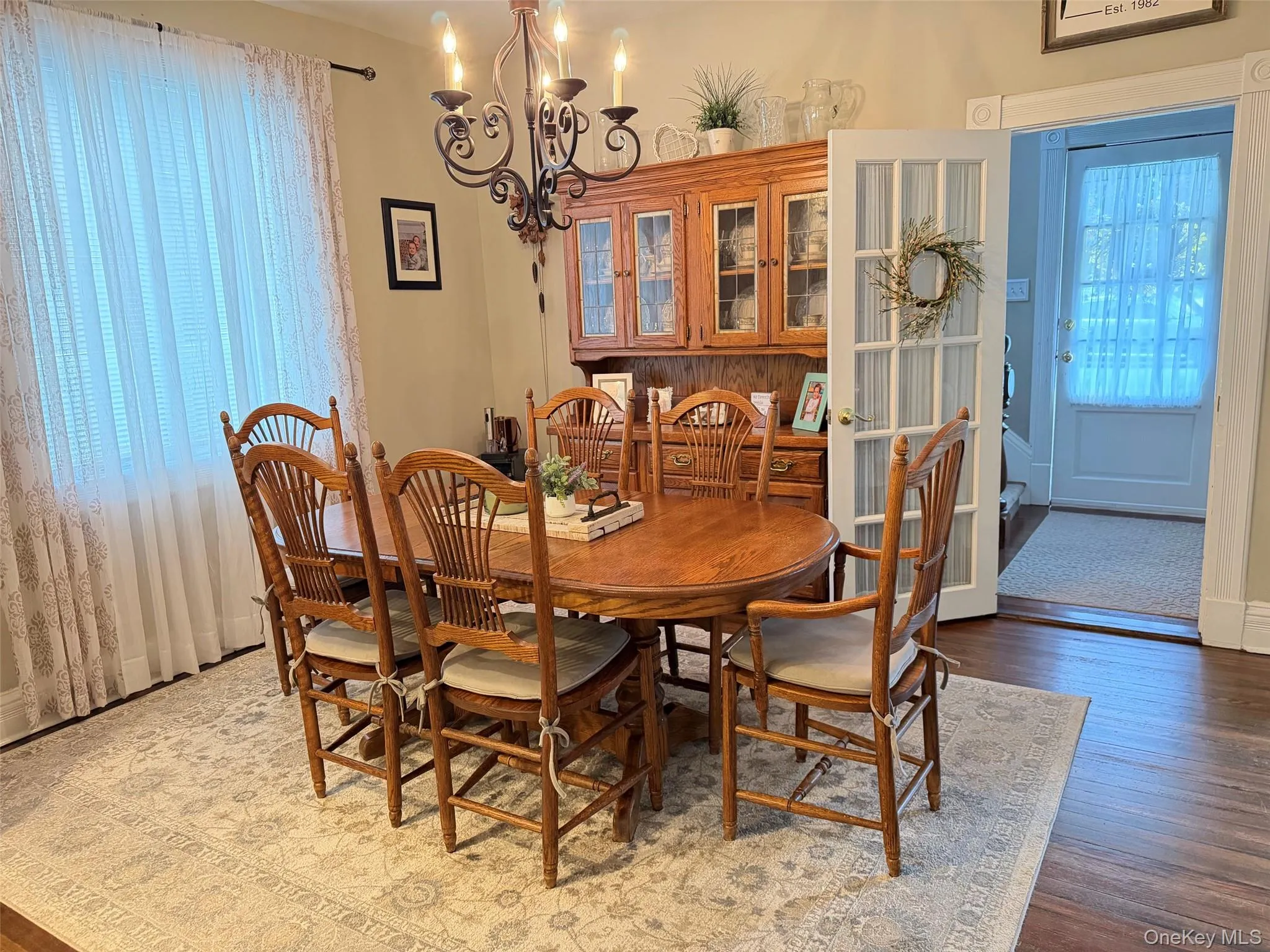 Dining area Dining area
