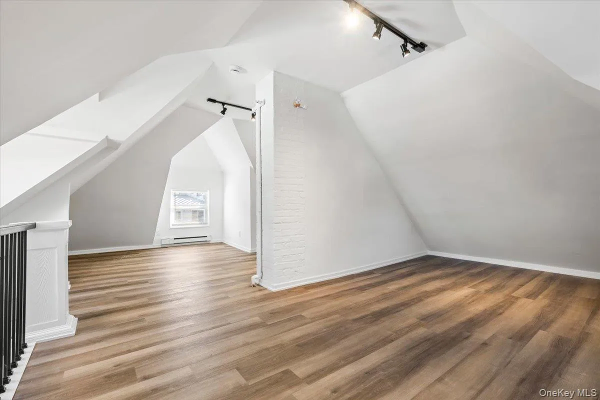 19 Maple Avenue, Harrison, NY, 3 Bedrooms Bedrooms, 7 Rooms Rooms,2 BathroomsBathrooms,Residential Lease,For Rent,Maple,0,1015484 19 Maple Avenue, Harrison, NY, 3 Bedrooms Bedrooms, 7 Rooms Rooms,2 BathroomsBathrooms,Residential Lease,For Rent,Maple,0,1015484