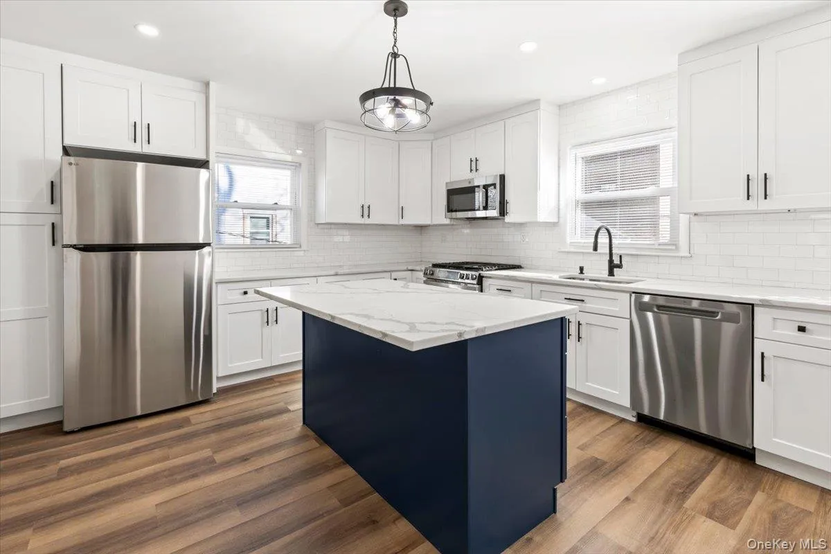 19 Maple Avenue, Harrison, NY, 3 Bedrooms Bedrooms, 7 Rooms Rooms,2 BathroomsBathrooms,Residential Lease,For Rent,Maple,0,1015484 19 Maple Avenue, Harrison, NY, 3 Bedrooms Bedrooms, 7 Rooms Rooms,2 BathroomsBathrooms,Residential Lease,For Rent,Maple,0,1015484