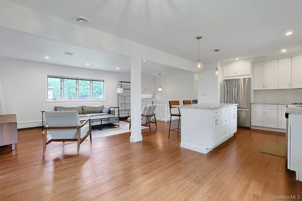8 Duers Court, Ossining, NY, 3 Bedrooms Bedrooms, 9 Rooms Rooms,1 BathroomBathrooms,Residential Lease,For Rent,Duers,0,1015488 8 Duers Court, Ossining, NY, 3 Bedrooms Bedrooms, 9 Rooms Rooms,1 BathroomBathrooms,Residential Lease,For Rent,Duers,0,1015488