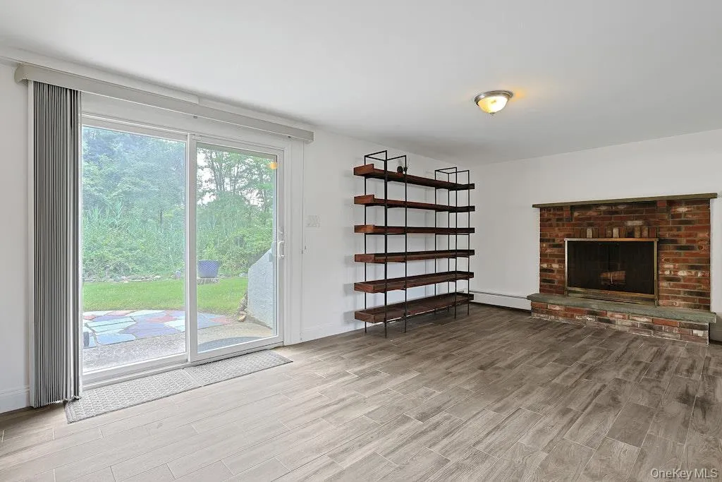 8 Duers Court, Ossining, NY, 3 Bedrooms Bedrooms, 9 Rooms Rooms,1 BathroomBathrooms,Residential Lease,For Rent,Duers,0,1015488 8 Duers Court, Ossining, NY, 3 Bedrooms Bedrooms, 9 Rooms Rooms,1 BathroomBathrooms,Residential Lease,For Rent,Duers,0,1015488