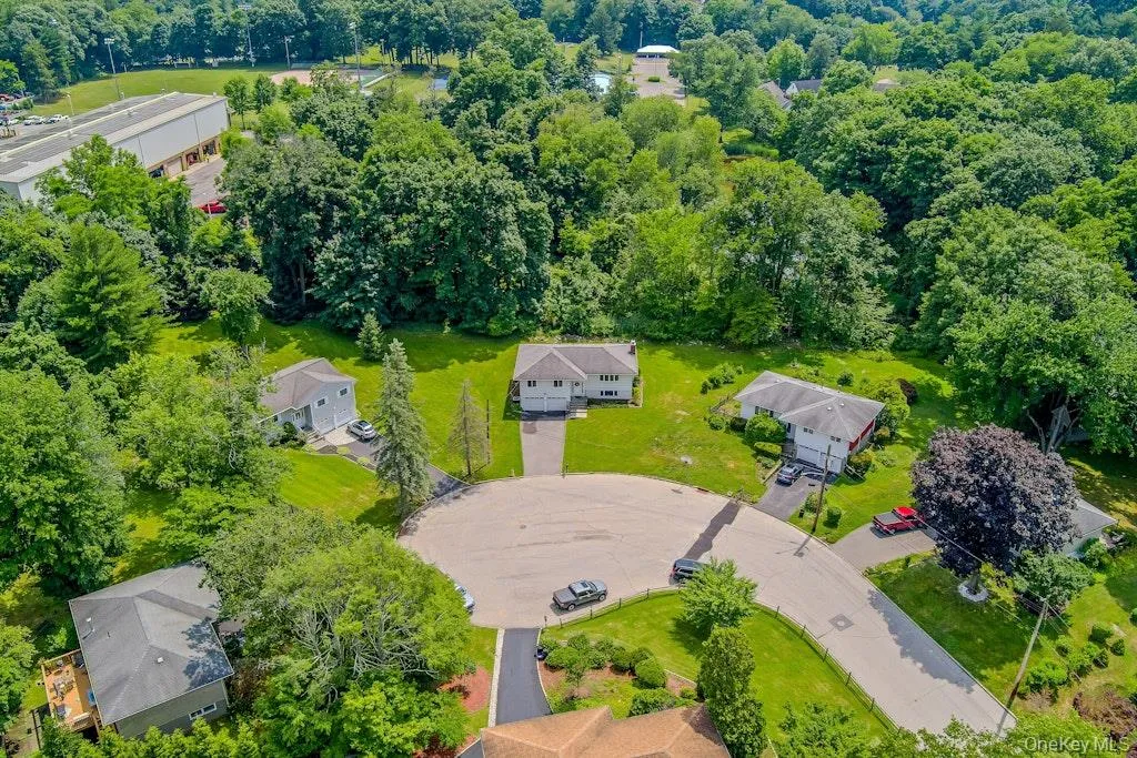 8 Duers Court, Ossining, NY, 3 Bedrooms Bedrooms, 9 Rooms Rooms,1 BathroomBathrooms,Residential Lease,For Rent,Duers,0,1015488 8 Duers Court, Ossining, NY, 3 Bedrooms Bedrooms, 9 Rooms Rooms,1 BathroomBathrooms,Residential Lease,For Rent,Duers,0,1015488