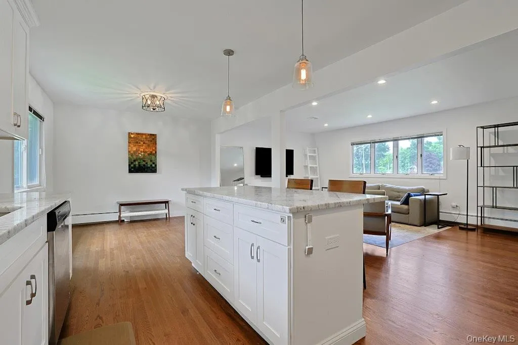 8 Duers Court, Ossining, NY, 3 Bedrooms Bedrooms, 9 Rooms Rooms,1 BathroomBathrooms,Residential Lease,For Rent,Duers,0,1015488 8 Duers Court, Ossining, NY, 3 Bedrooms Bedrooms, 9 Rooms Rooms,1 BathroomBathrooms,Residential Lease,For Rent,Duers,0,1015488