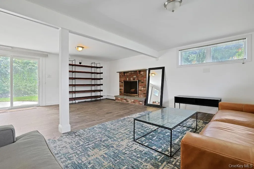 8 Duers Court, Ossining, NY, 3 Bedrooms Bedrooms, 9 Rooms Rooms,1 BathroomBathrooms,Residential Lease,For Rent,Duers,0,1015488 8 Duers Court, Ossining, NY, 3 Bedrooms Bedrooms, 9 Rooms Rooms,1 BathroomBathrooms,Residential Lease,For Rent,Duers,0,1015488