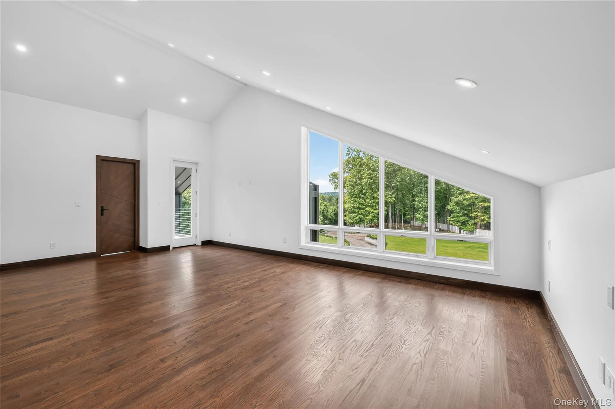 408 Buena Vista Road, Clarkstown, NY, 7 Bedrooms Bedrooms, 14 Rooms Rooms,3 BathroomsBathrooms,Residential,For Rent,Buena Vista,0,1015494 408 Buena Vista Road, Clarkstown, NY, 7 Bedrooms Bedrooms, 14 Rooms Rooms,3 BathroomsBathrooms,Residential,For Rent,Buena Vista,0,1015494