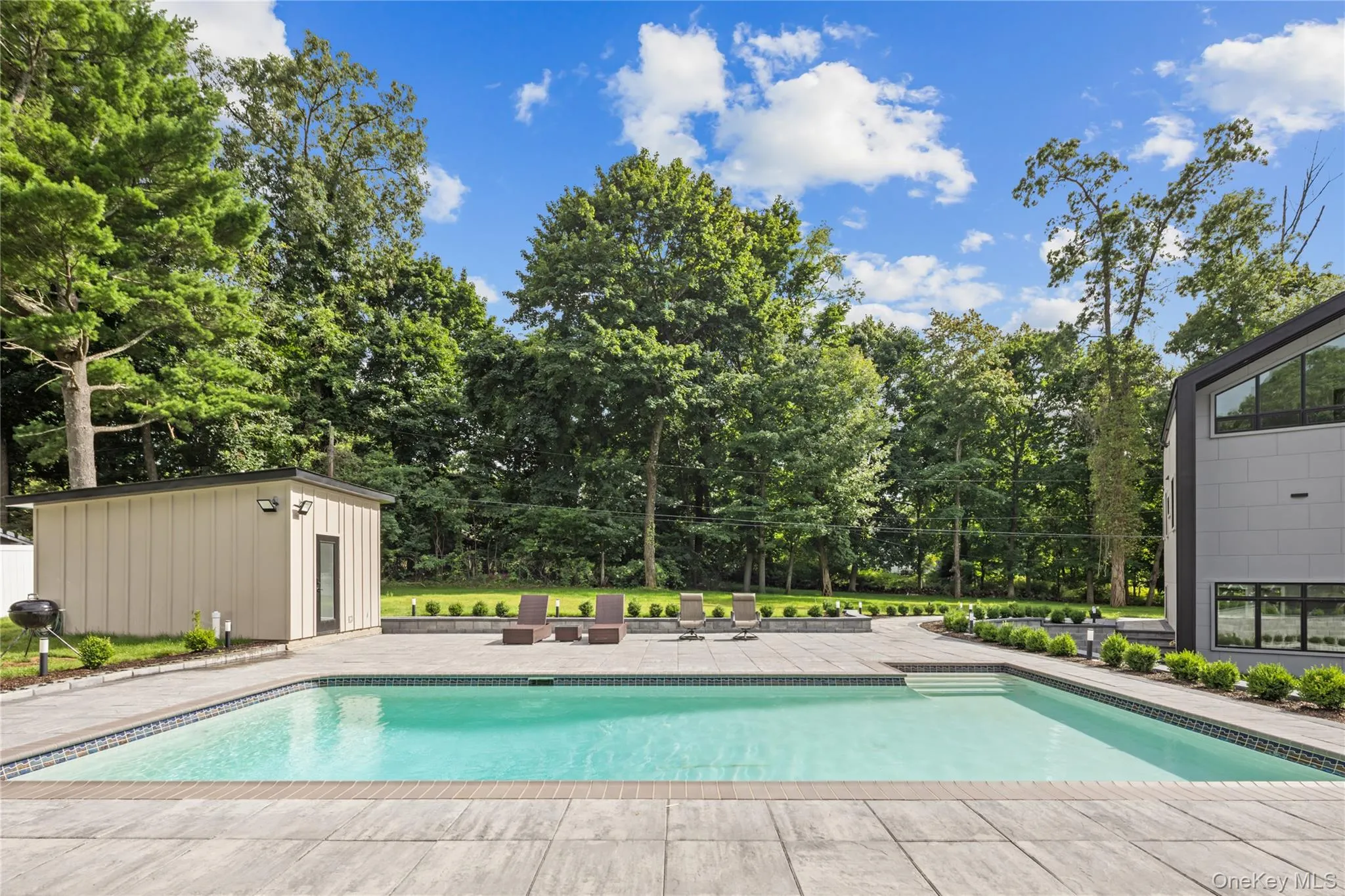 408 Buena Vista Road, Clarkstown, NY, 7 Bedrooms Bedrooms, 14 Rooms Rooms,3 BathroomsBathrooms,Residential,For Rent,Buena Vista,0,1015494 408 Buena Vista Road, Clarkstown, NY, 7 Bedrooms Bedrooms, 14 Rooms Rooms,3 BathroomsBathrooms,Residential,For Rent,Buena Vista,0,1015494