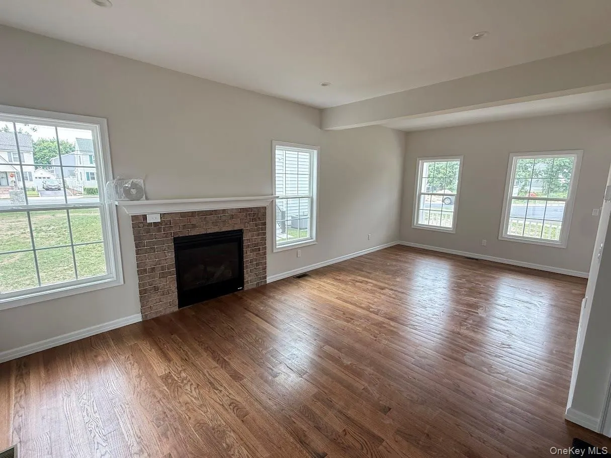 8 Gail Grace Court, Babylon, NY, 4 Bedrooms Bedrooms, 8 Rooms Rooms,2 BathroomsBathrooms,Residential,For Rent,Gail Grace,0,1015498 8 Gail Grace Court, Babylon, NY, 4 Bedrooms Bedrooms, 8 Rooms Rooms,2 BathroomsBathrooms,Residential,For Rent,Gail Grace,0,1015498