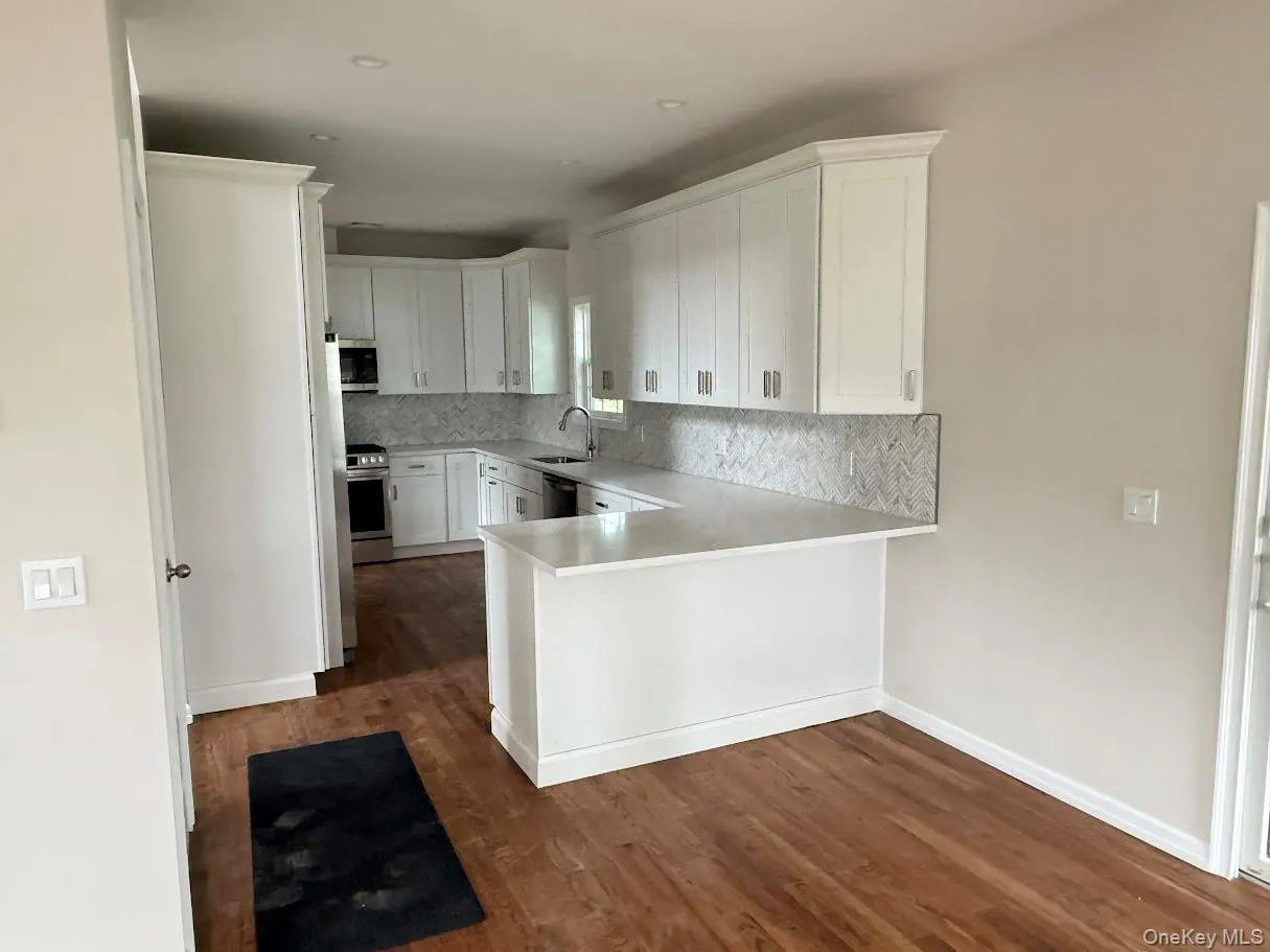 8 Gail Grace Court, Babylon, NY, 4 Bedrooms Bedrooms, 8 Rooms Rooms,2 BathroomsBathrooms,Residential,For Rent,Gail Grace,0,1015498 8 Gail Grace Court, Babylon, NY, 4 Bedrooms Bedrooms, 8 Rooms Rooms,2 BathroomsBathrooms,Residential,For Rent,Gail Grace,0,1015498