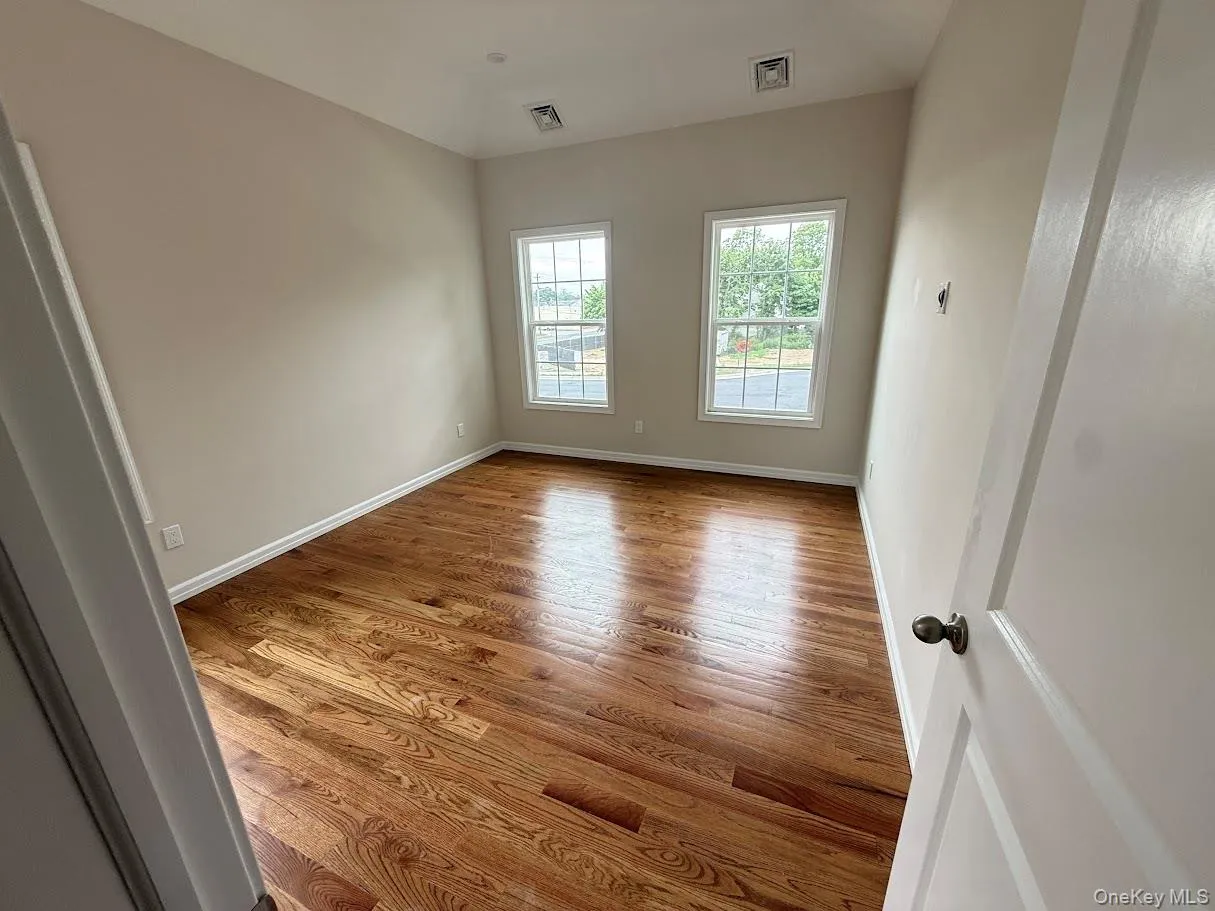 8 Gail Grace Court, Babylon, NY, 4 Bedrooms Bedrooms, 8 Rooms Rooms,2 BathroomsBathrooms,Residential,For Rent,Gail Grace,0,1015498 8 Gail Grace Court, Babylon, NY, 4 Bedrooms Bedrooms, 8 Rooms Rooms,2 BathroomsBathrooms,Residential,For Rent,Gail Grace,0,1015498