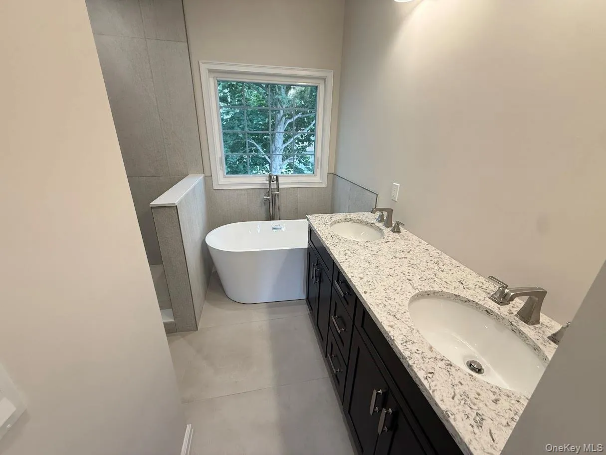 8 Gail Grace Court, Babylon, NY, 4 Bedrooms Bedrooms, 8 Rooms Rooms,2 BathroomsBathrooms,Residential,For Rent,Gail Grace,0,1015498 8 Gail Grace Court, Babylon, NY, 4 Bedrooms Bedrooms, 8 Rooms Rooms,2 BathroomsBathrooms,Residential,For Rent,Gail Grace,0,1015498