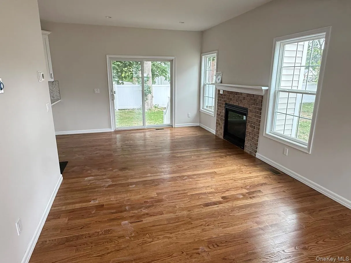 8 Gail Grace Court, Babylon, NY, 4 Bedrooms Bedrooms, 8 Rooms Rooms,2 BathroomsBathrooms,Residential,For Rent,Gail Grace,0,1015498 8 Gail Grace Court, Babylon, NY, 4 Bedrooms Bedrooms, 8 Rooms Rooms,2 BathroomsBathrooms,Residential,For Rent,Gail Grace,0,1015498