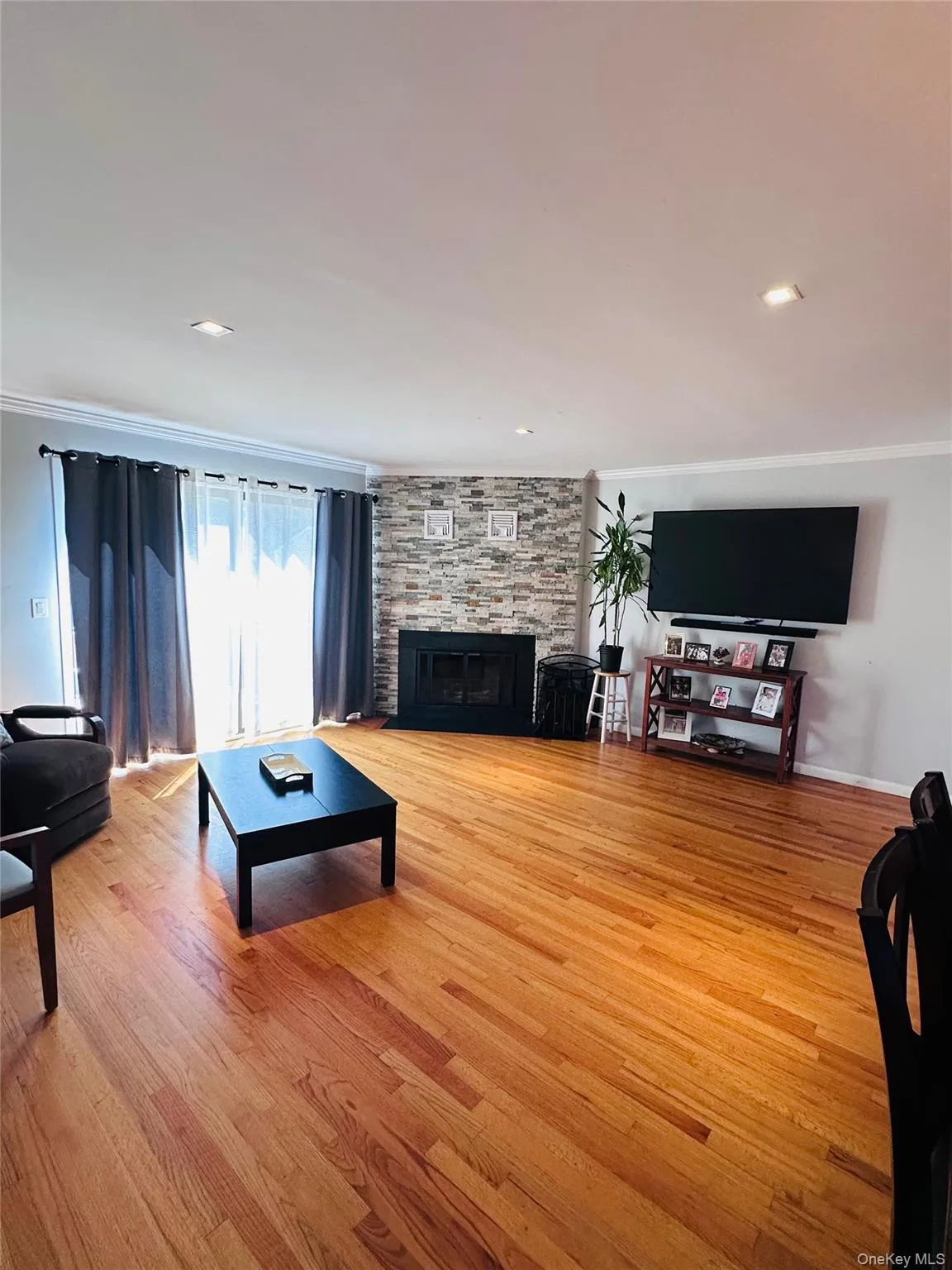 1901 Village Drive, Southeast, NY, 2 Bedrooms Bedrooms, 6 Rooms Rooms,2 BathroomsBathrooms,Residential Lease,For Rent,Village,0,1015500 1901 Village Drive, Southeast, NY, 2 Bedrooms Bedrooms, 6 Rooms Rooms,2 BathroomsBathrooms,Residential Lease,For Rent,Village,0,1015500