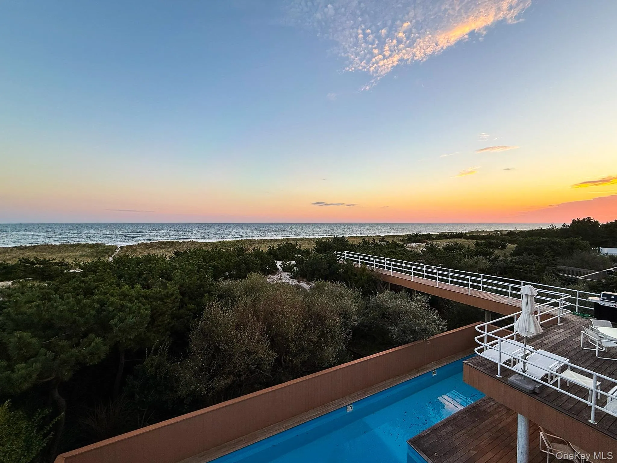559 Dune Road, Southampton, New York 11978