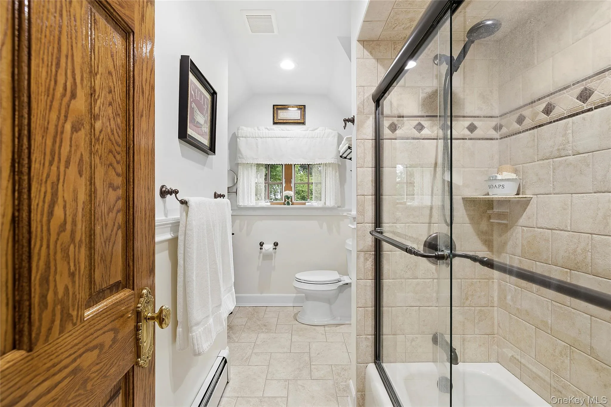 84 Luquer Road, North Hempstead, NY, 5 Bedrooms Bedrooms, 10 Rooms Rooms,3 BathroomsBathrooms,Residential,For Rent,Luquer,0,1015503 84 Luquer Road, North Hempstead, NY, 5 Bedrooms Bedrooms, 10 Rooms Rooms,3 BathroomsBathrooms,Residential,For Rent,Luquer,0,1015503