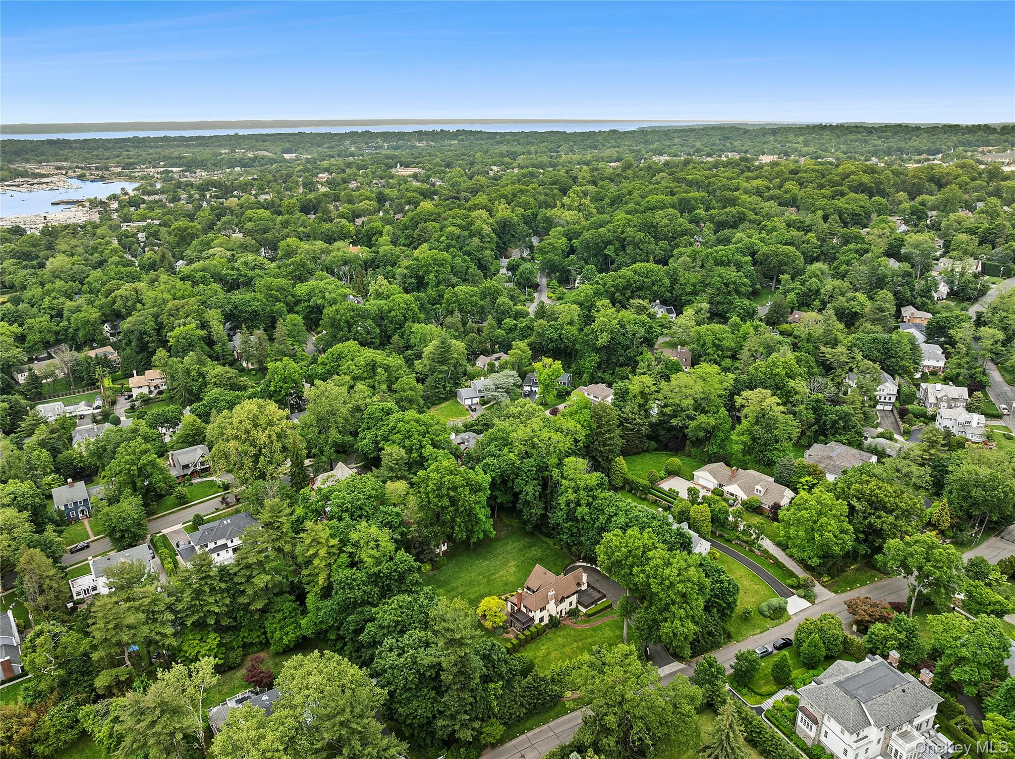 84 Luquer Road, North Hempstead, NY, 5 Bedrooms Bedrooms, 10 Rooms Rooms,3 BathroomsBathrooms,Residential,For Rent,Luquer,0,1015503 84 Luquer Road, North Hempstead, NY, 5 Bedrooms Bedrooms, 10 Rooms Rooms,3 BathroomsBathrooms,Residential,For Rent,Luquer,0,1015503