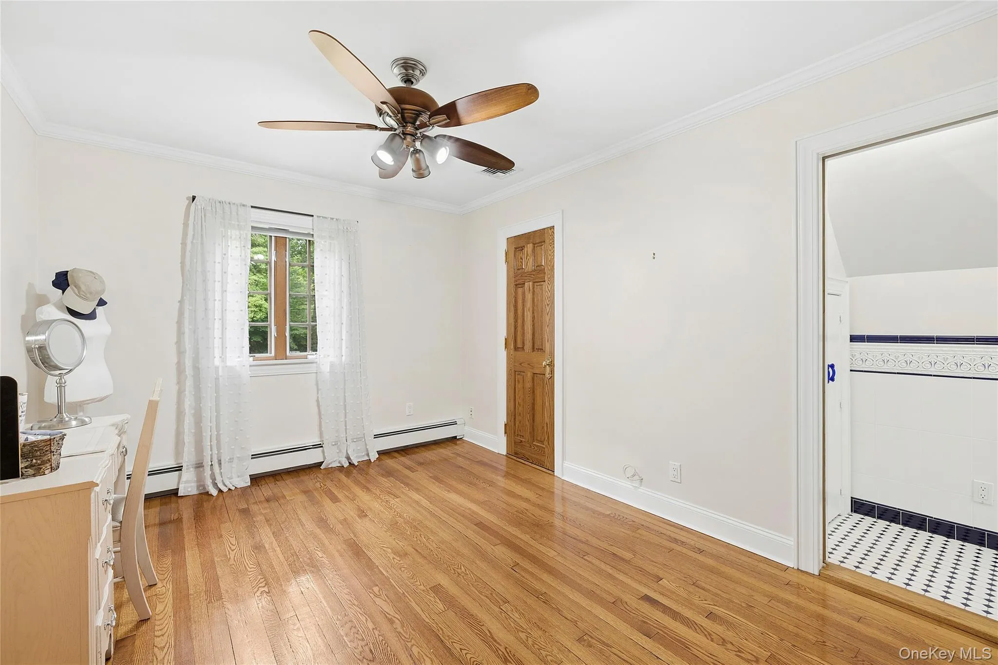 84 Luquer Road, North Hempstead, NY, 5 Bedrooms Bedrooms, 10 Rooms Rooms,3 BathroomsBathrooms,Residential,For Rent,Luquer,0,1015503 84 Luquer Road, North Hempstead, NY, 5 Bedrooms Bedrooms, 10 Rooms Rooms,3 BathroomsBathrooms,Residential,For Rent,Luquer,0,1015503