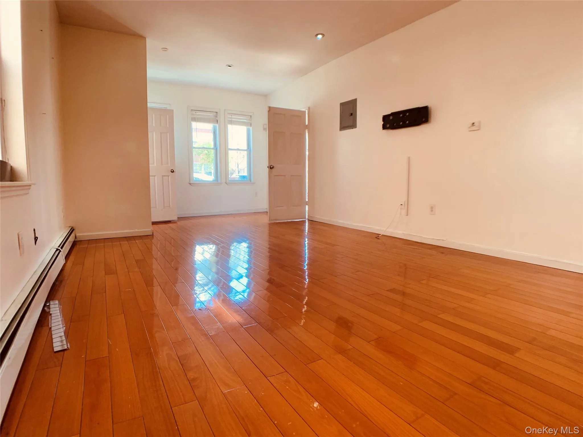 23-28 28th Street 28 Street, New York, NY, 3 Bedrooms Bedrooms, 7 Rooms Rooms,1 BathroomBathrooms,Residential Lease,For Rent,28,0,1015505 23-28 28th Street 28 Street, New York, NY, 3 Bedrooms Bedrooms, 7 Rooms Rooms,1 BathroomBathrooms,Residential Lease,For Rent,28,0,1015505
