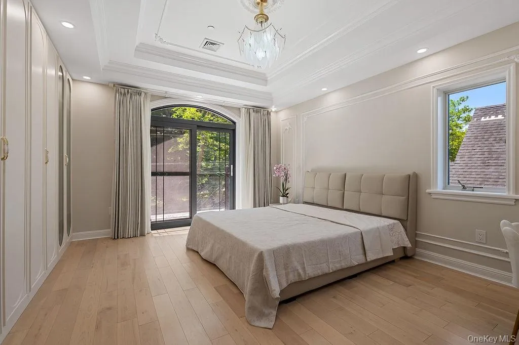 157-51 Rose Avenue, New York, NY, 4 Bedrooms Bedrooms, 7 Rooms Rooms,5 BathroomsBathrooms,Residential,For Rent,Rose,0,1015507 157-51 Rose Avenue, New York, NY, 4 Bedrooms Bedrooms, 7 Rooms Rooms,5 BathroomsBathrooms,Residential,For Rent,Rose,0,1015507