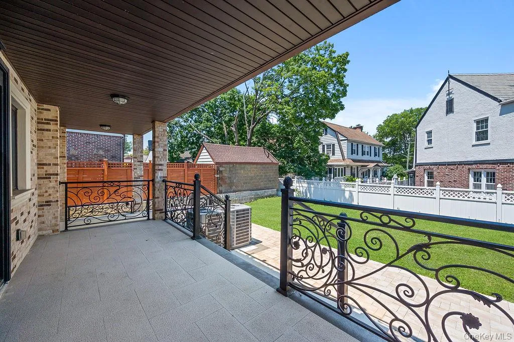 157-51 Rose Avenue, New York, NY, 4 Bedrooms Bedrooms, 7 Rooms Rooms,5 BathroomsBathrooms,Residential,For Rent,Rose,0,1015507 157-51 Rose Avenue, New York, NY, 4 Bedrooms Bedrooms, 7 Rooms Rooms,5 BathroomsBathrooms,Residential,For Rent,Rose,0,1015507