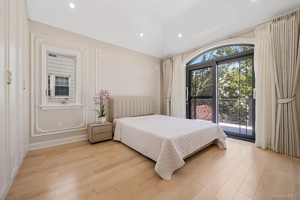 157-51 Rose Avenue, New York, NY, 4 Bedrooms Bedrooms, 7 Rooms Rooms,5 BathroomsBathrooms,Residential,For Rent,Rose,0,1015507 157-51 Rose Avenue, New York, NY, 4 Bedrooms Bedrooms, 7 Rooms Rooms,5 BathroomsBathrooms,Residential,For Rent,Rose,0,1015507